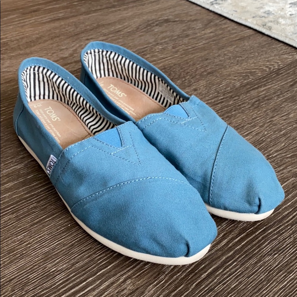 Toms Blue Shoes